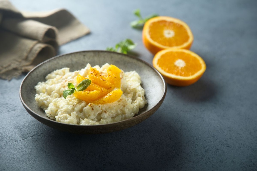 Dès 6/8 mois : Déjeuner - Chou-fleur aux herbes de Provence, riz aux agrumes (Orange, Citron) et filet de poulet Texture "Lisse" DLC 20/02/2025