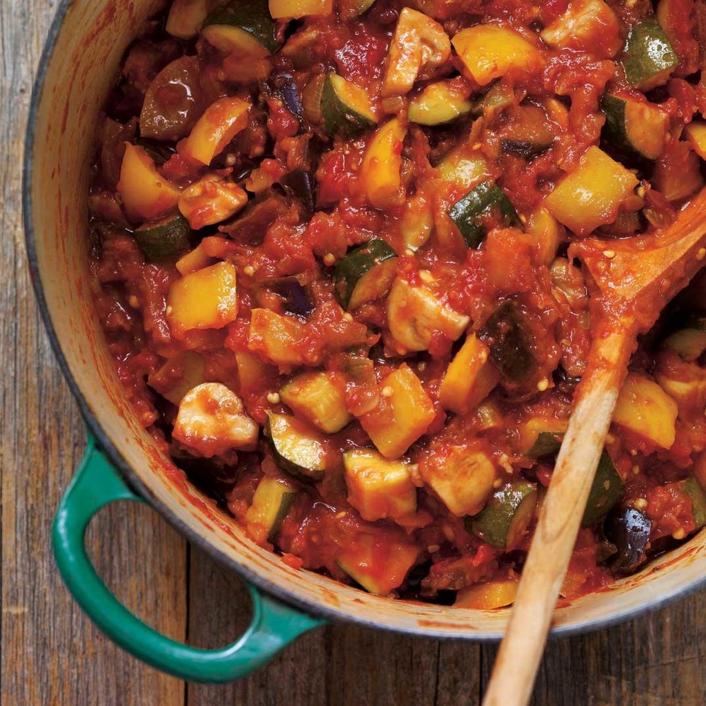 Dès 10/12 mois : Déjeuner - Ratatouille (courgettes, aubergines, tomates et poivrons) boulgour au bouillon et Veau Texture "Mouliné" DLC 22/07/2025