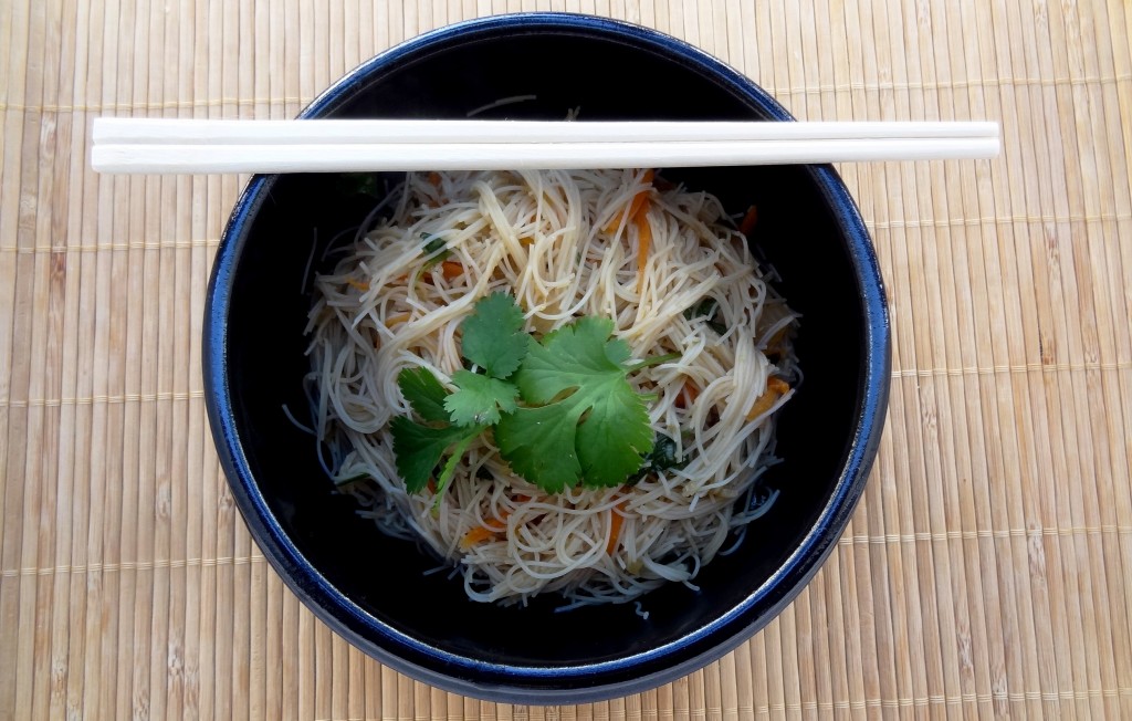 Dès 10/12 mois : Souper - Aubergines au paprika doux et Vermicelles de riz à la coriandre Texture "Lisse" DLC 22/07/2025